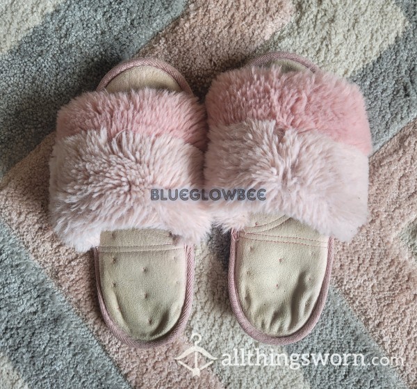 Well Worn, Pink Fluffy Furry Slippers🩷 Dirty, Stinky, Sweaty Feet👣🧚‍♀️