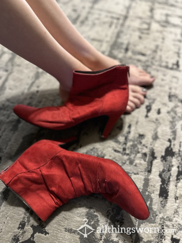 Well Worn Red Zipper Ankle Boots With Small Heel