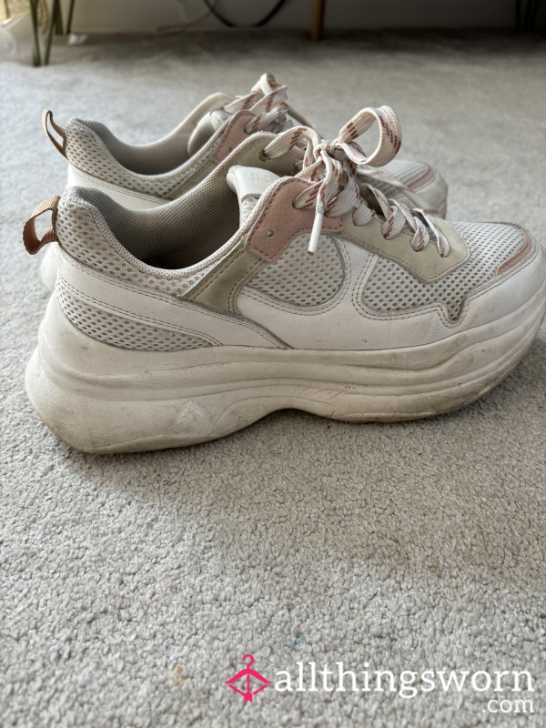 Well Worn Size 5 Pull And Bear Platform Trainers