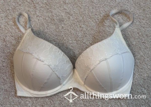 White, 32D Bra