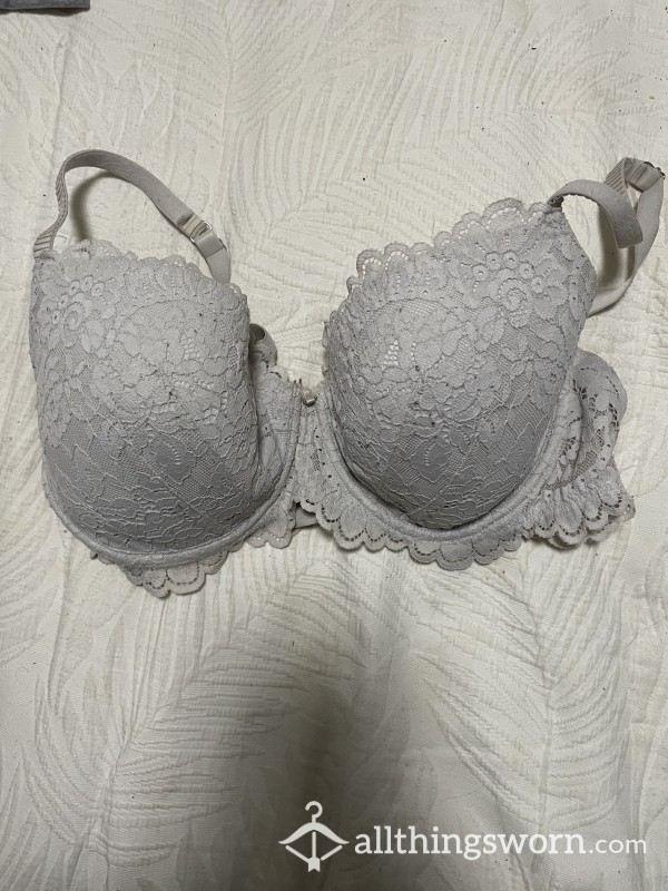 White Lace Bra - Size 12E