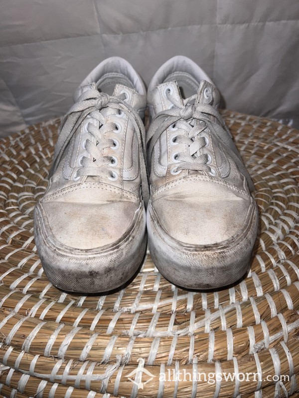 Shoes - Lace-up Old Skool Vans - White