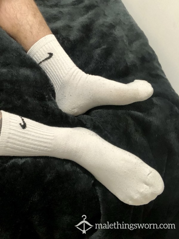 White Nike Or Adidas Socks