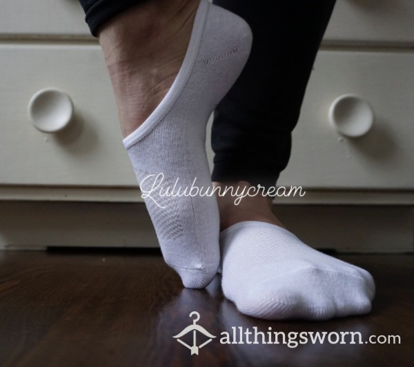 White No-show Socks