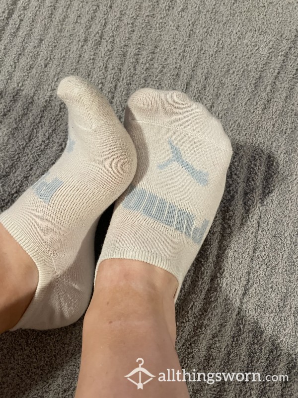 White No Show Socks