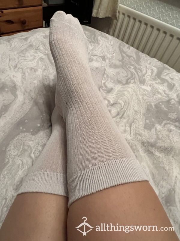 White Sock Wear For Today