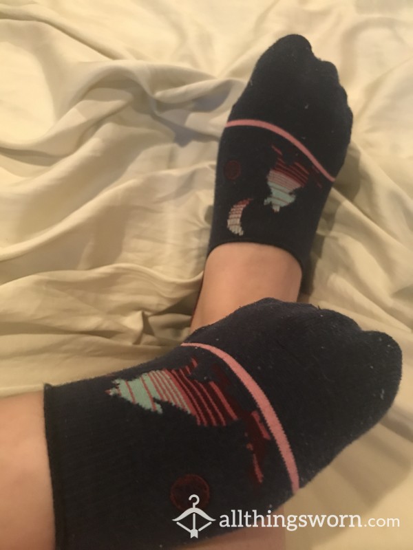 Wolf & Moon No Show Socks