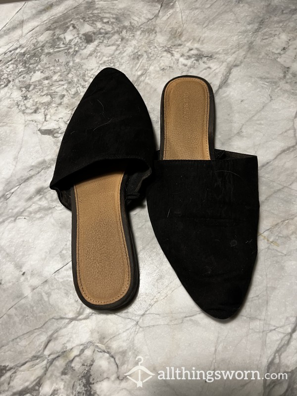 Women’s Flat Mule Very Stinky