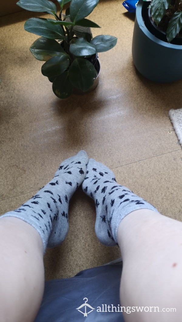 Worn Grey Flor*l Socks