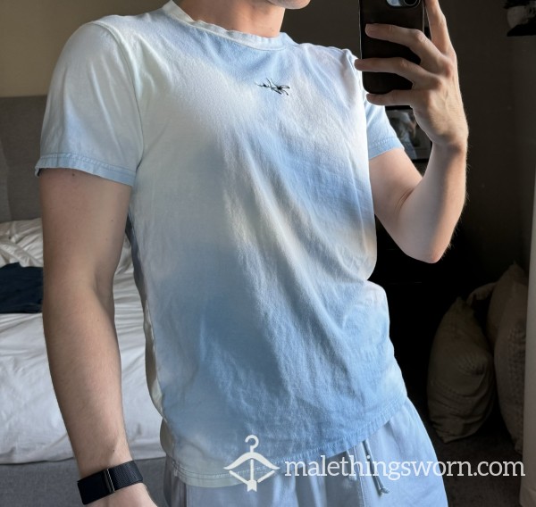 Worn Hollister Tee (Blue)