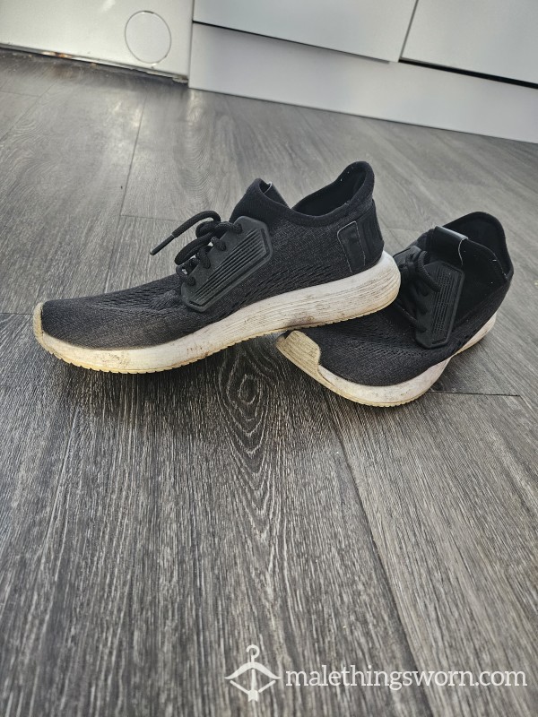 Worn Puma Gym Trainers