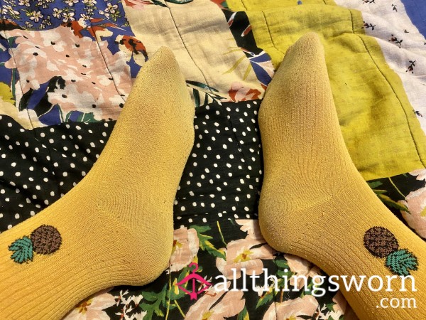 🍍 Yellow Pineapple Socks 🍍