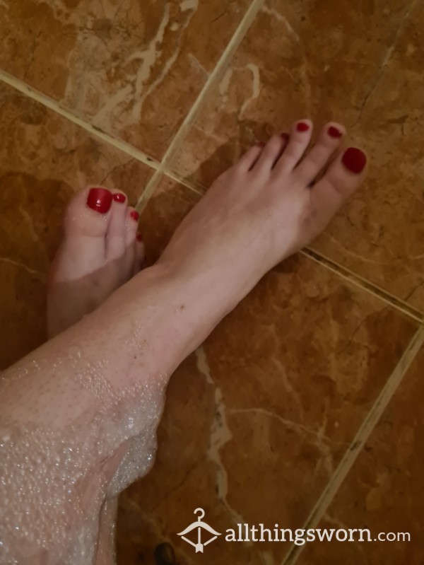 BarefootBunny21